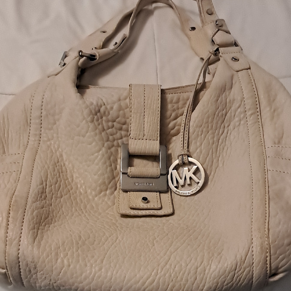 Michael Kors Beige Leather Shoulder Bag